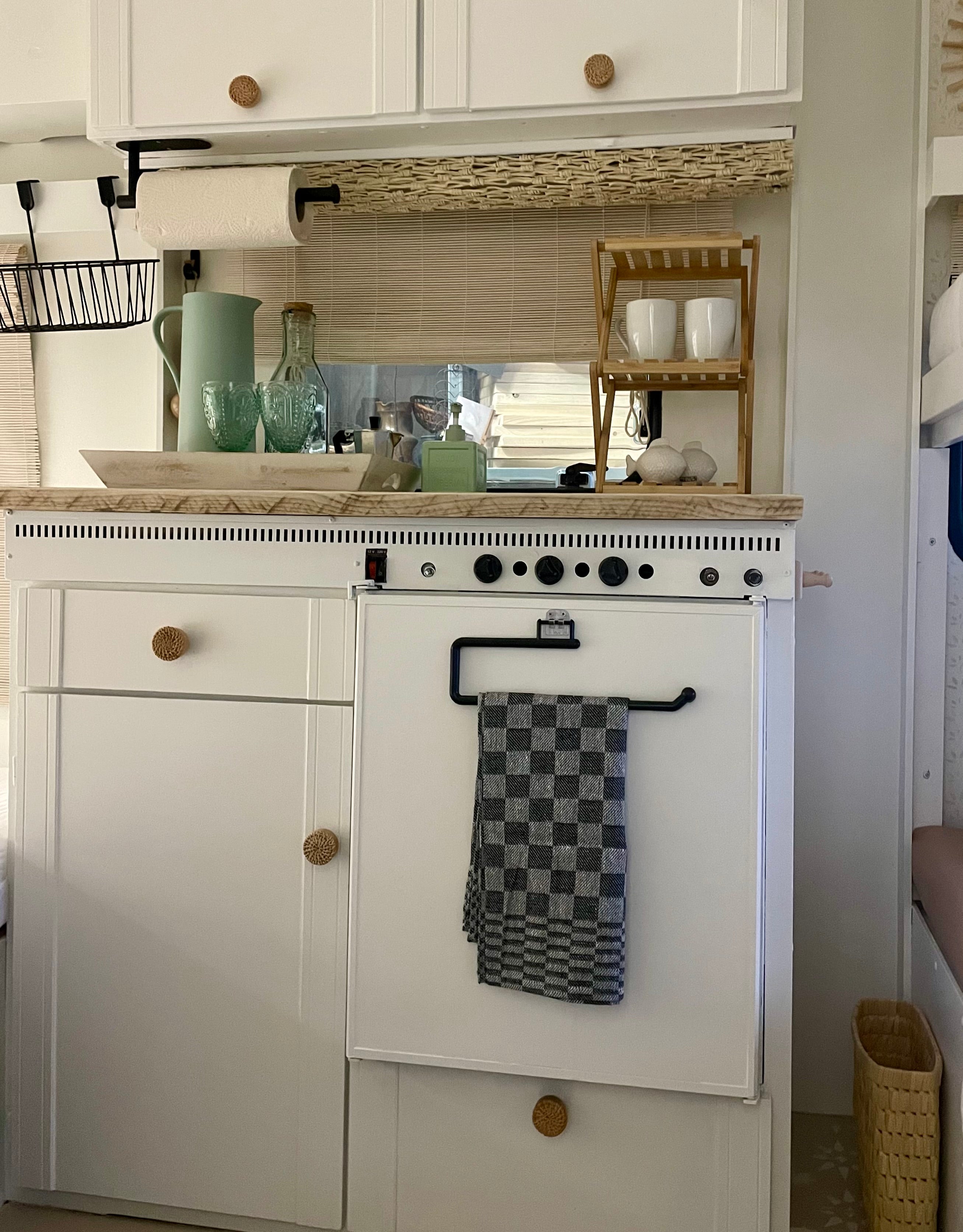 Set van rieten kastknopjes