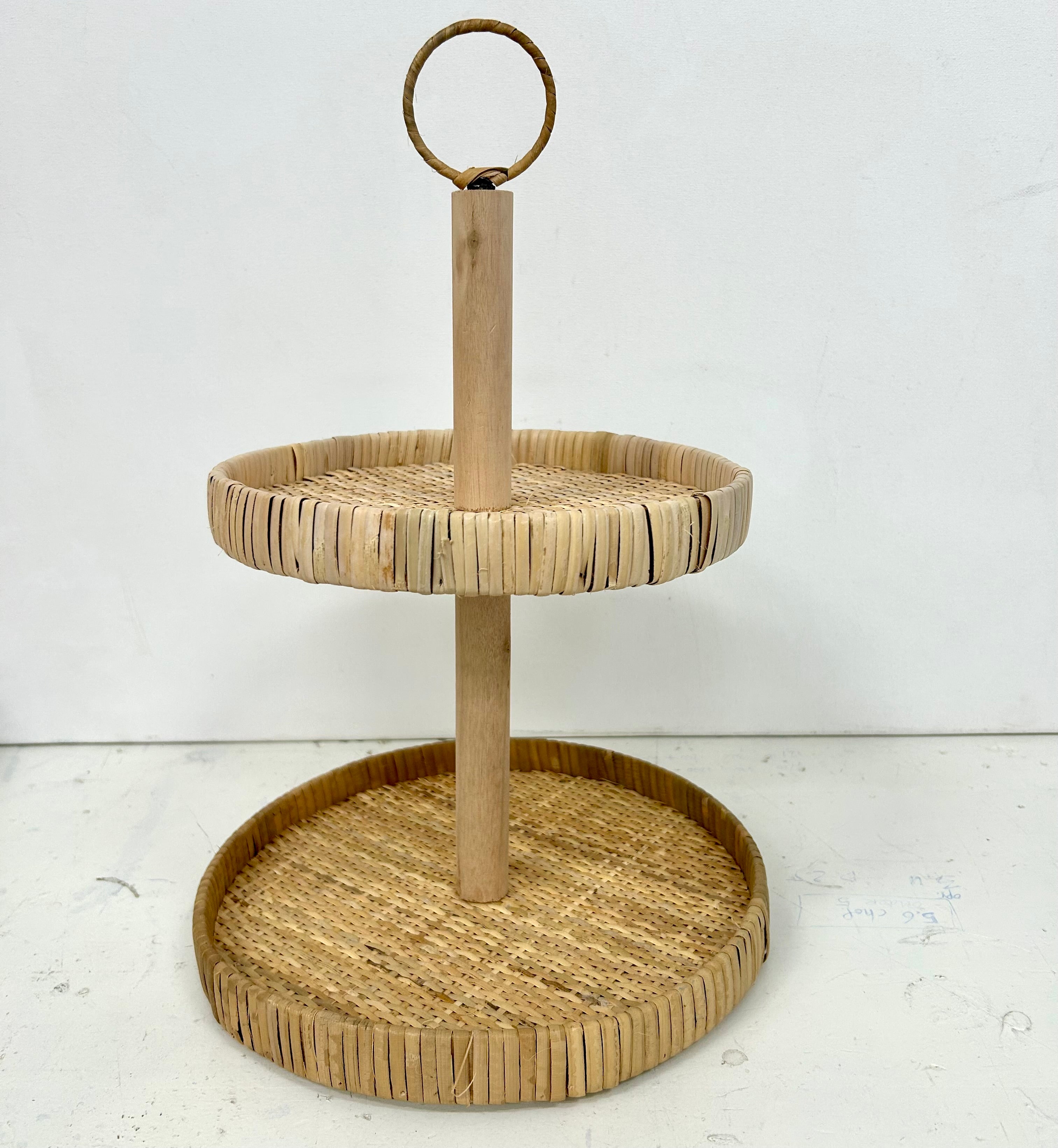 Rattan etagère