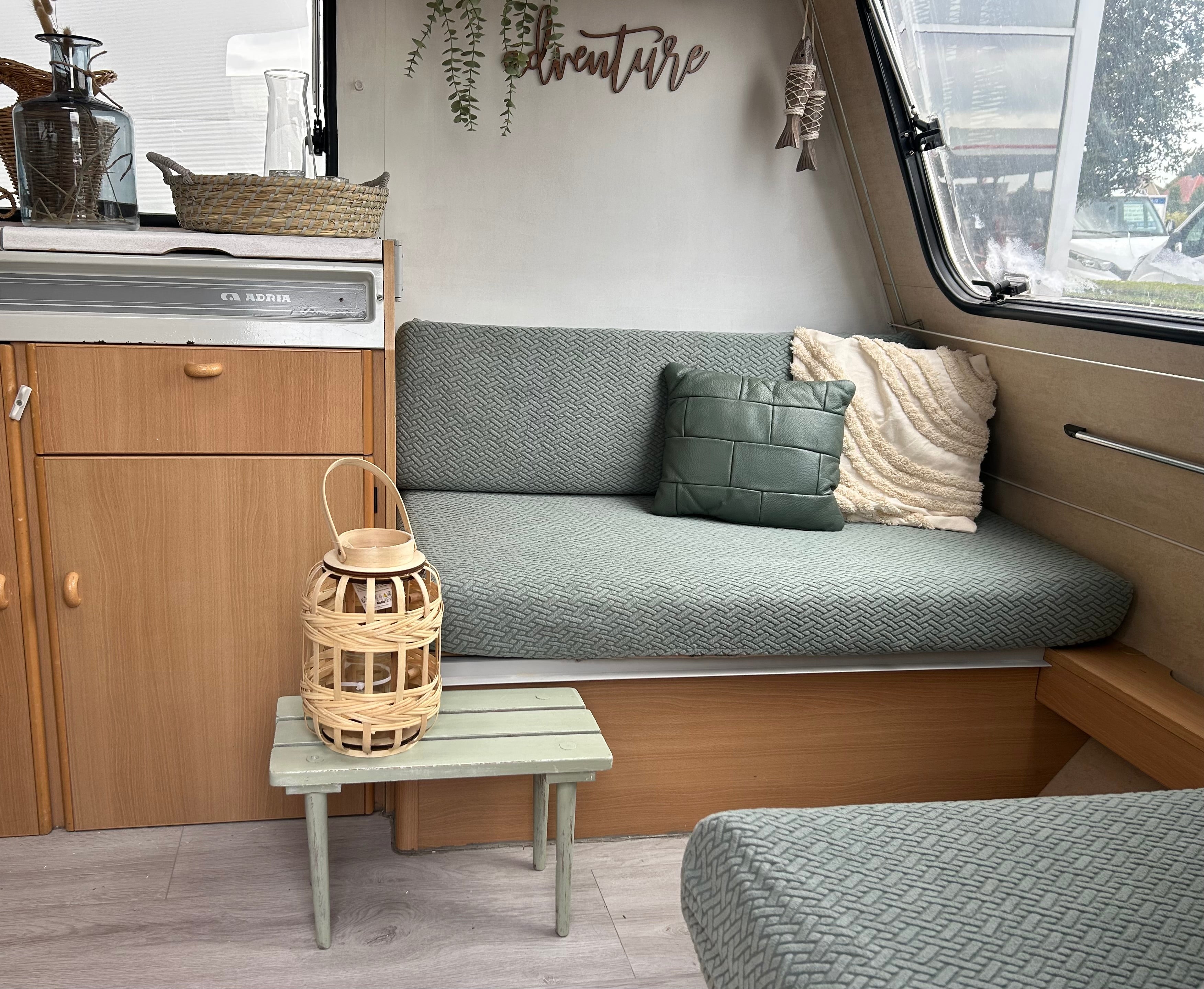 Bankhoezen voor treinzit