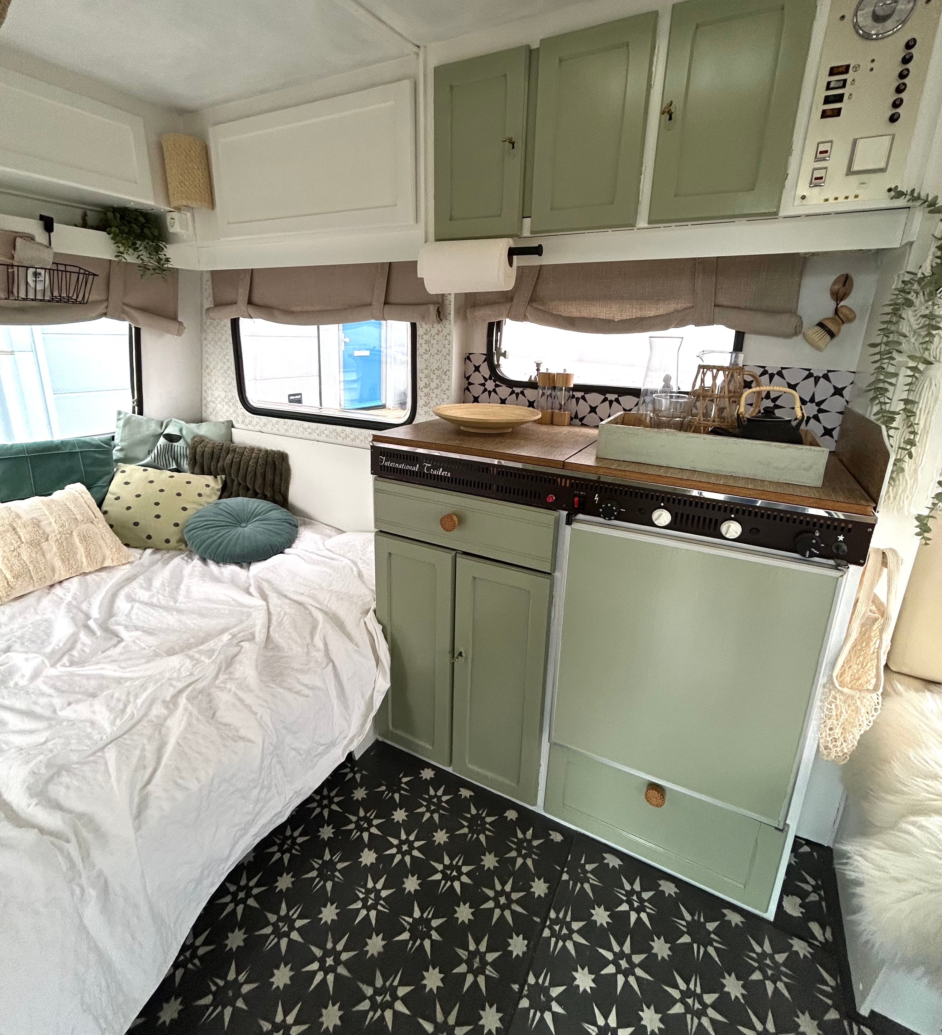 MAKE-OVER - IT Caravan