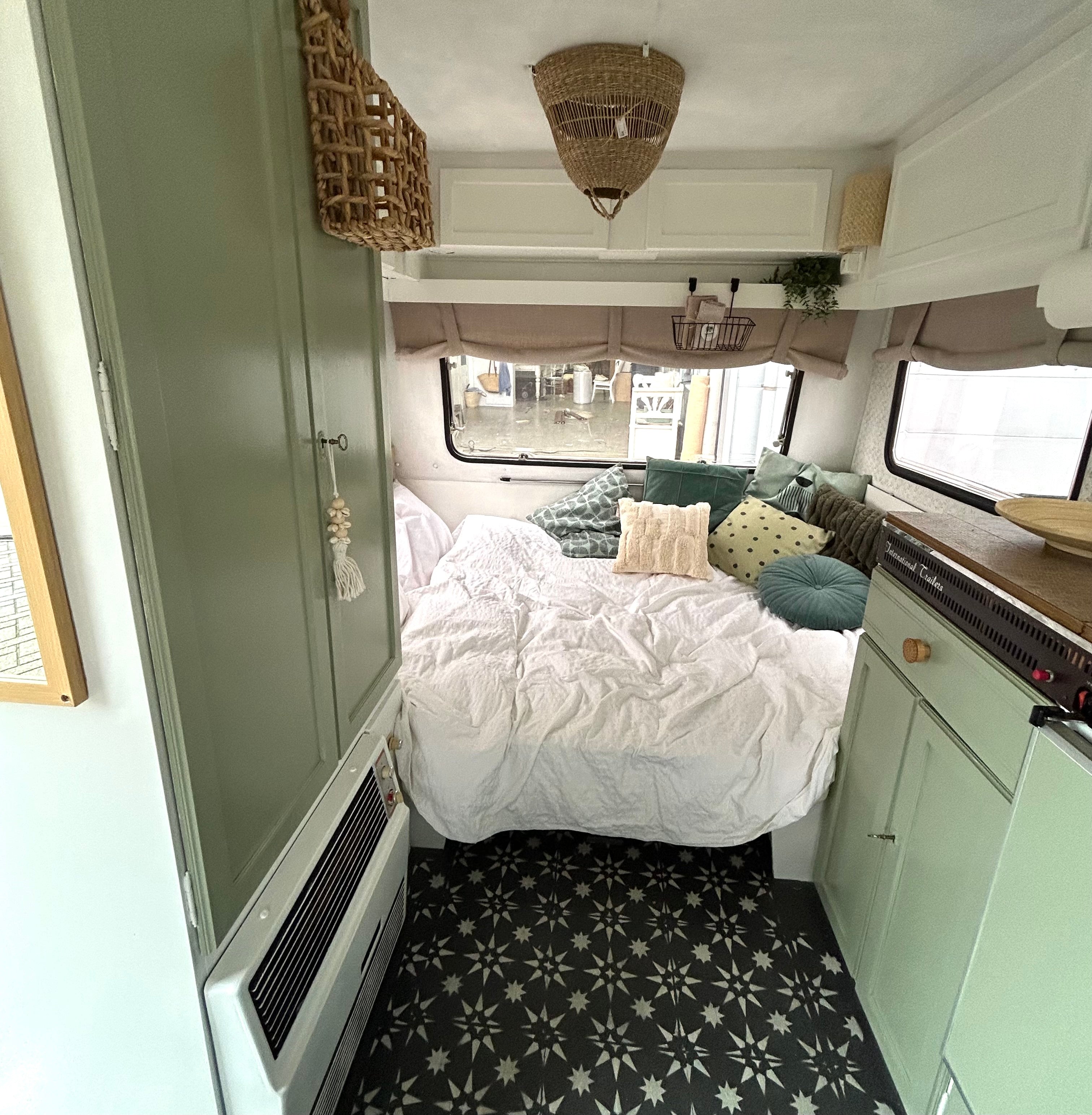MAKE-OVER - IT Caravan